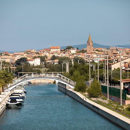Appart' Au Port Apartman Fréjus Kültér fotó